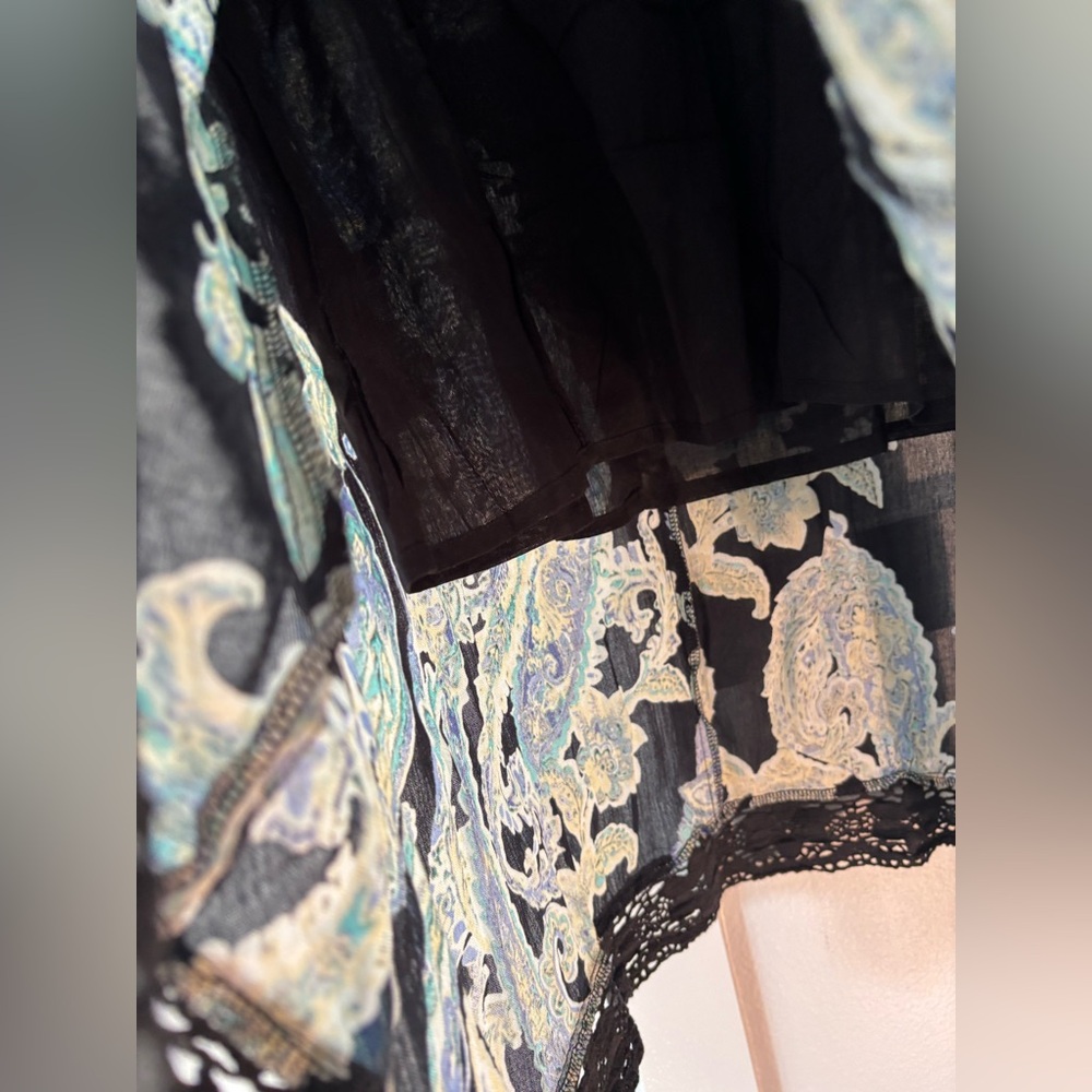 Papa Vancouver 100% Cotton Paisley Asymmetrical Sleeveless Top - Picture 5 of 9